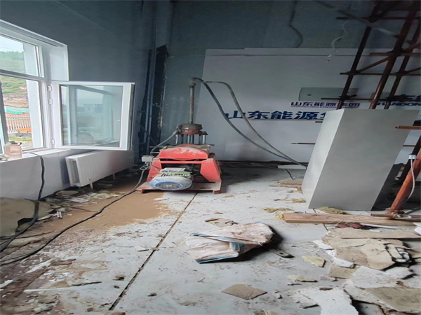 龙港地基基础下沉墙体裂缝加固注浆顶升施工